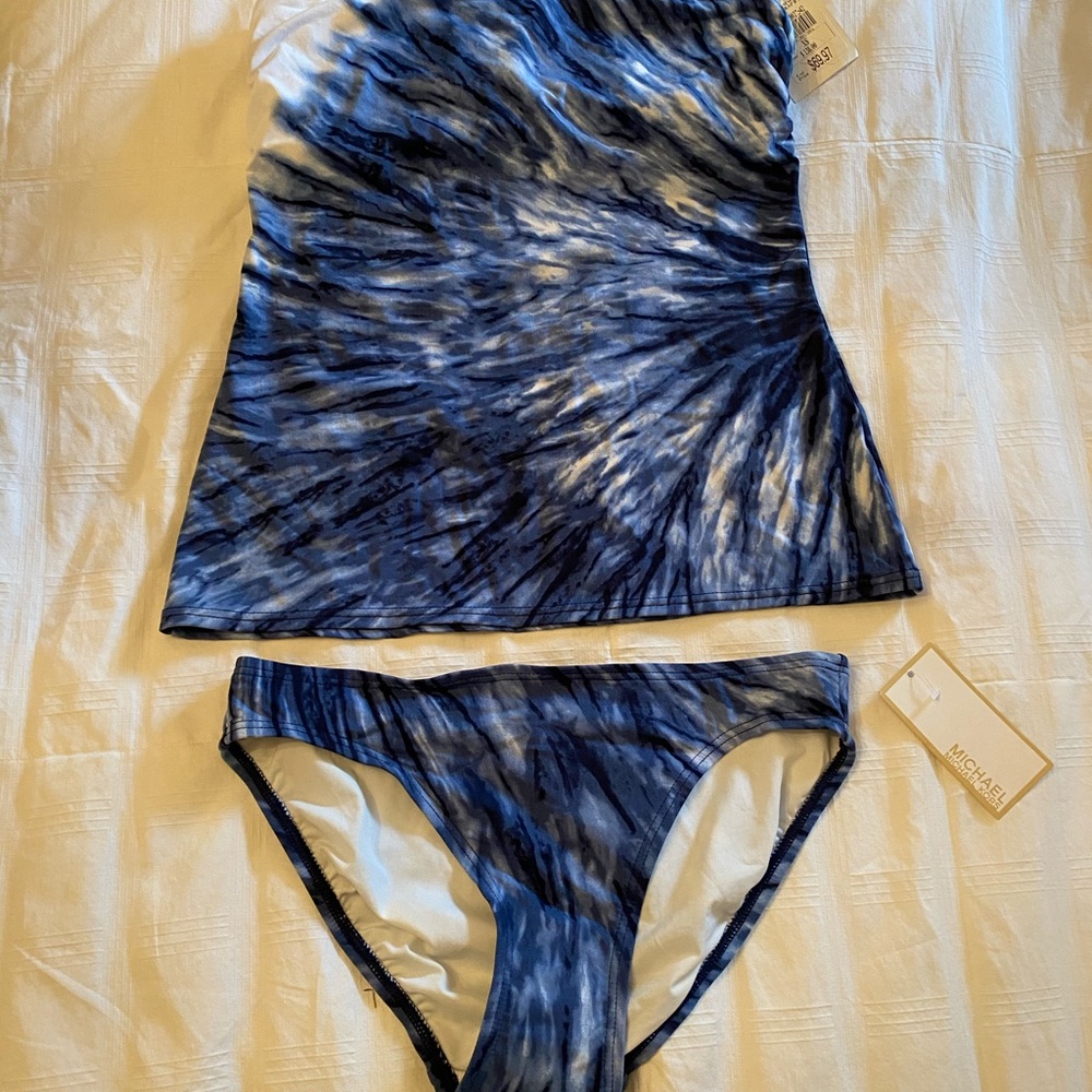 Bathing suit